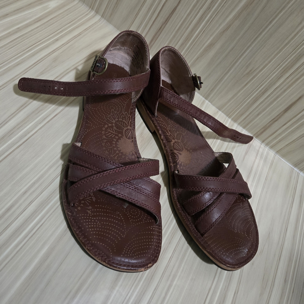 Bogs Women's Dark Brown Strappy Sandals